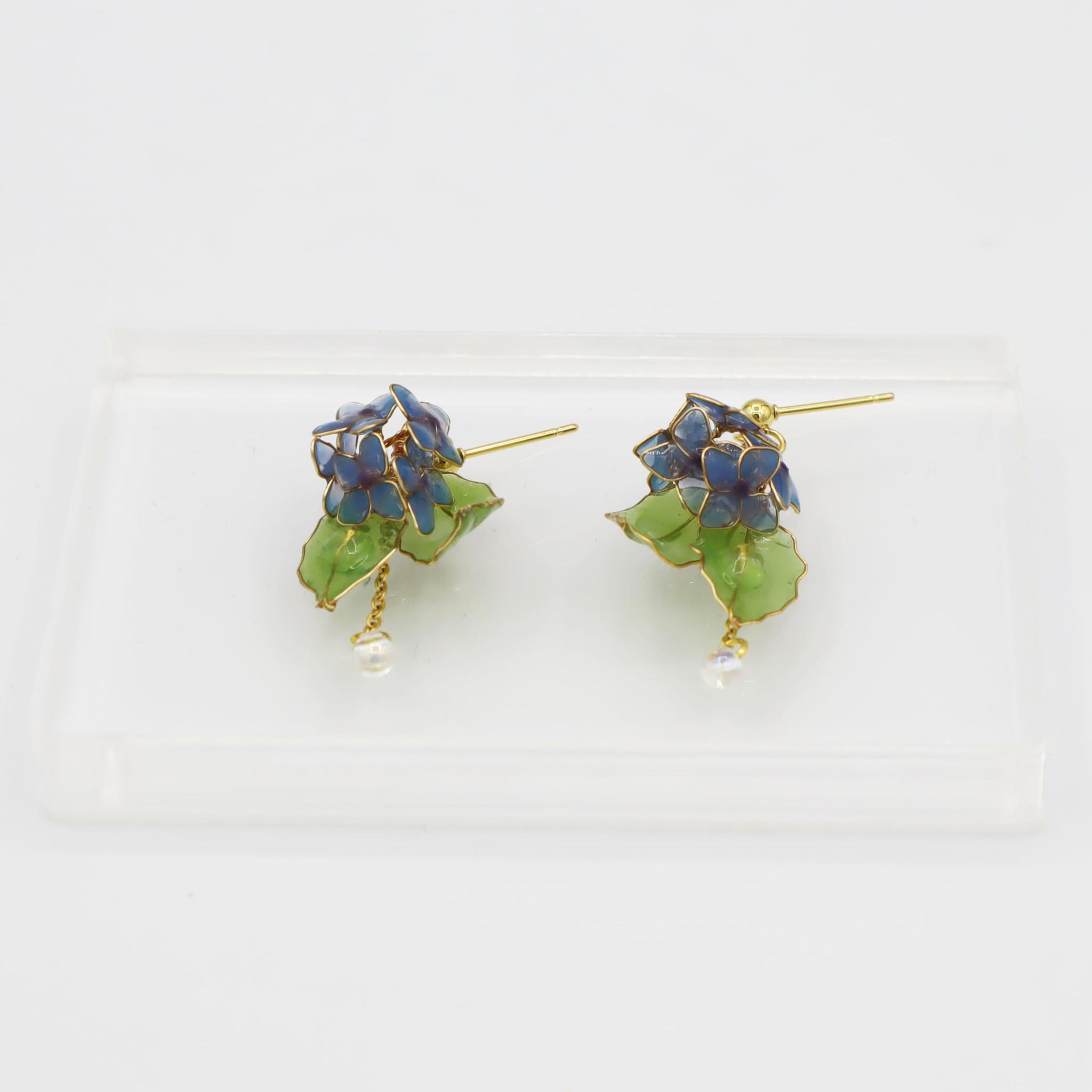 紫陽花ピアス(blue) | 5枚目
